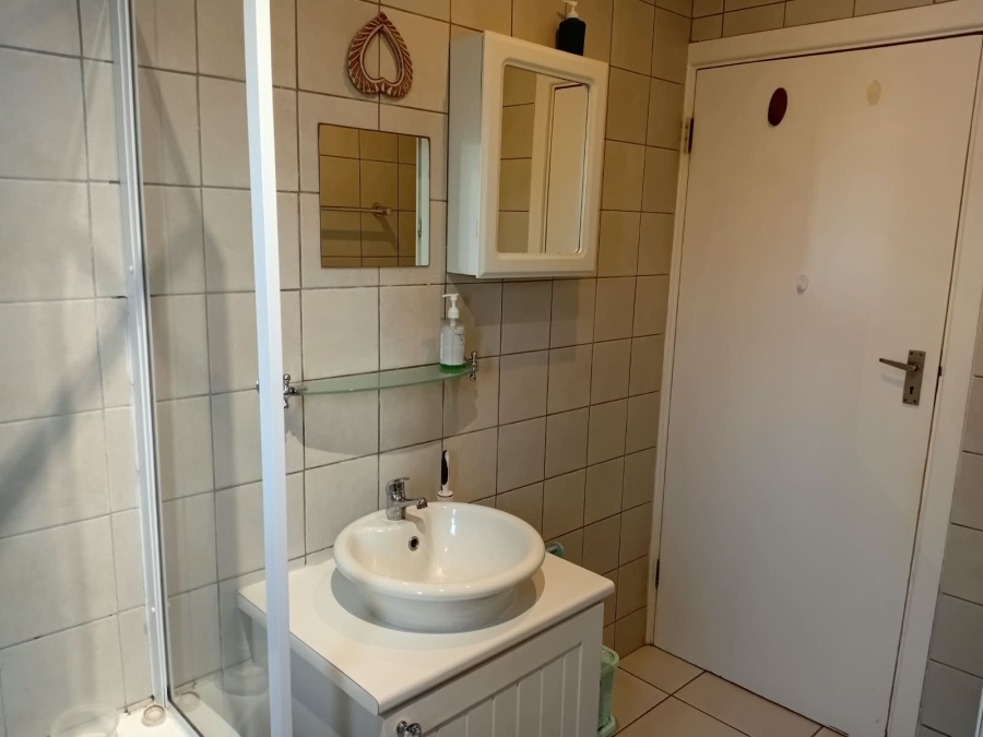 To Let 3 Bedroom Property for Rent in Beacon Bay North Eastern Cape